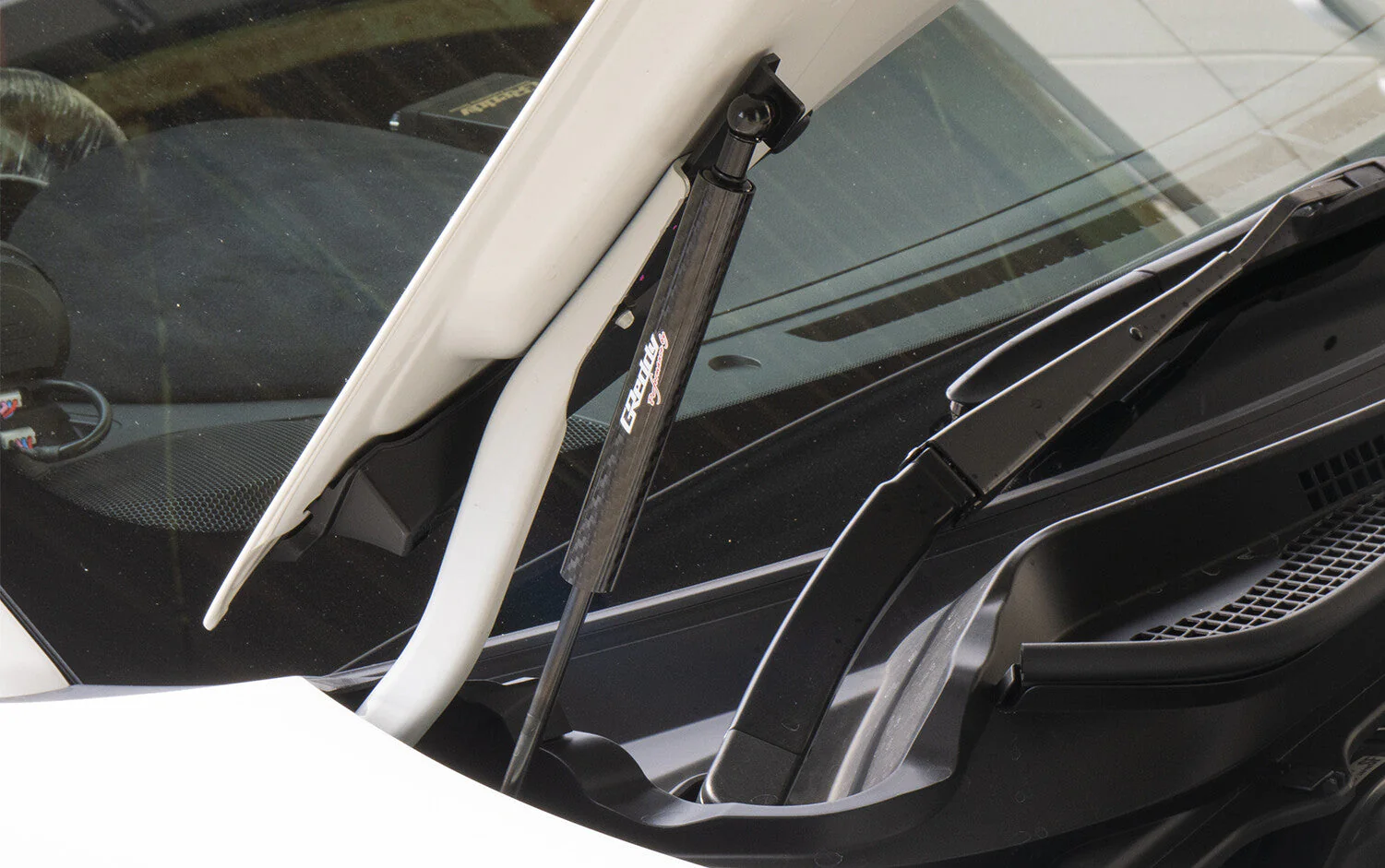 CARBON HOOD LIFTER ZN8 BRZ/ GR86 - (18510102)